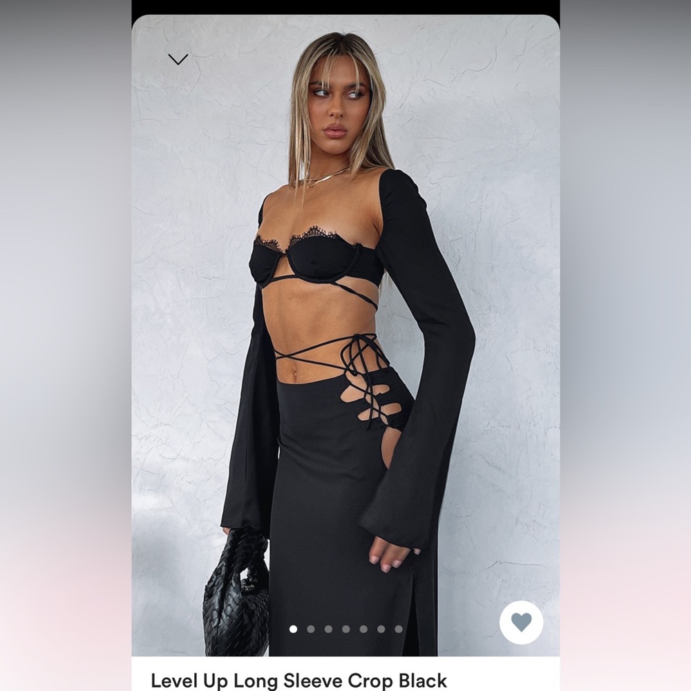 White fox black top size small. Only been worn once